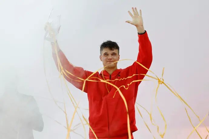 יאקוב מנשיק הצ'כי אחרי הזכייה בטורניר מיאמי