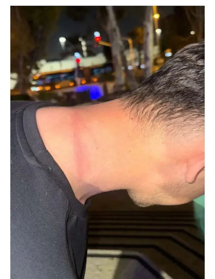 אוהדי מכבי חיפה שהוצאו בכוח מהאצטדיון