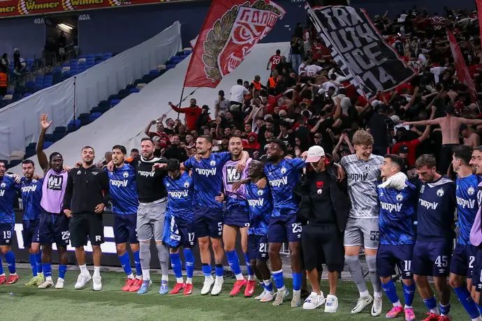 שחקני הפועל באר שבע חוגגים