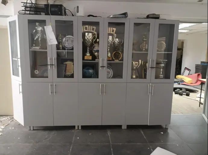 ארון הגביעים מיותם