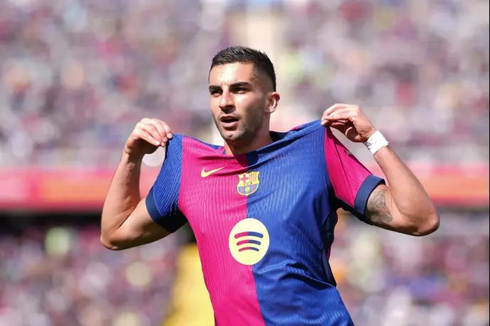 פראן טורס שחקן ברצלונה חוגג שער