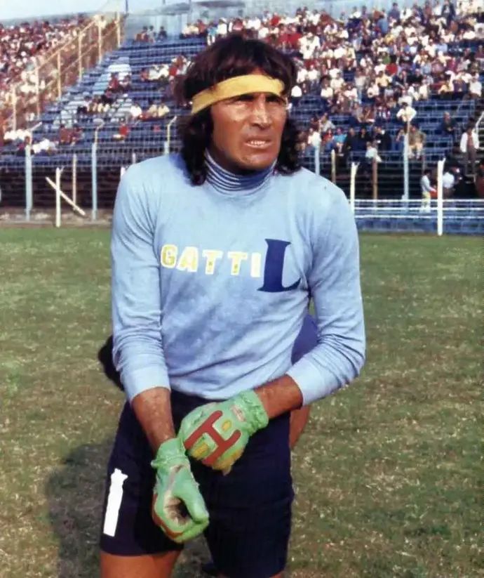 שוער בוקה ג'וניורס לשעבר הוגו גאטי