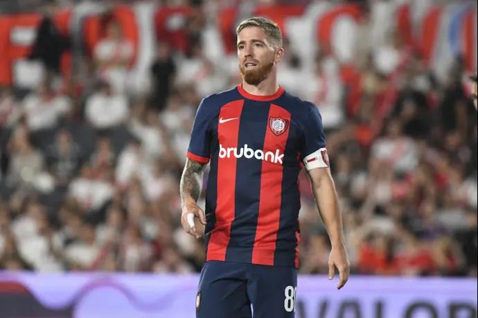 שחקן סן לורנסו, איקר מוניאין