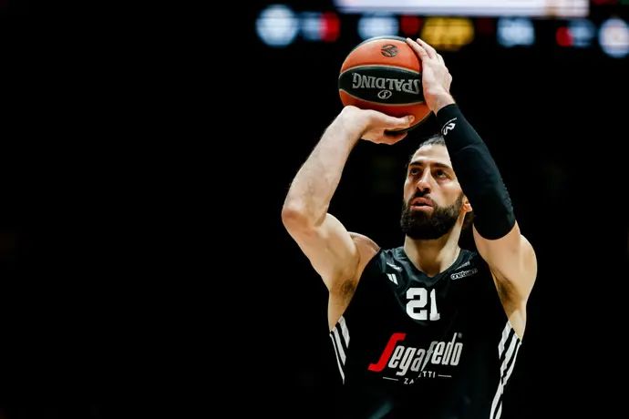 שחקן וירטוס בולוניה טוקו שנגליה