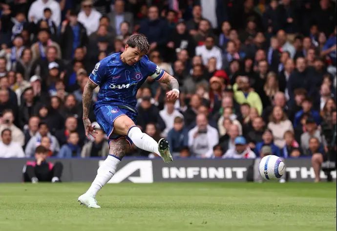 אנסו פרננדס שחקן צ'לסי כובש שער