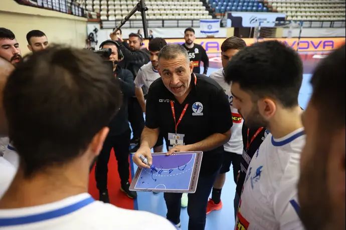 דויד פיסונרו מאמן נבחרת ישראל בכדוריד