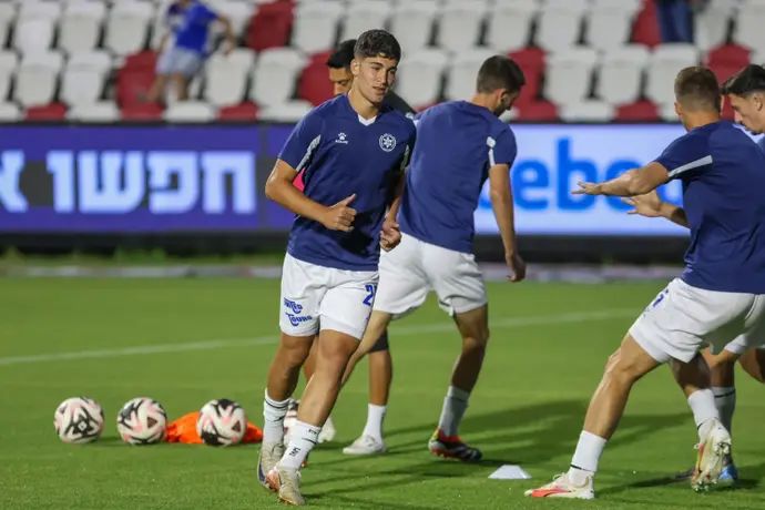 שחקן מכבי פתח תקוה ניב יהושע