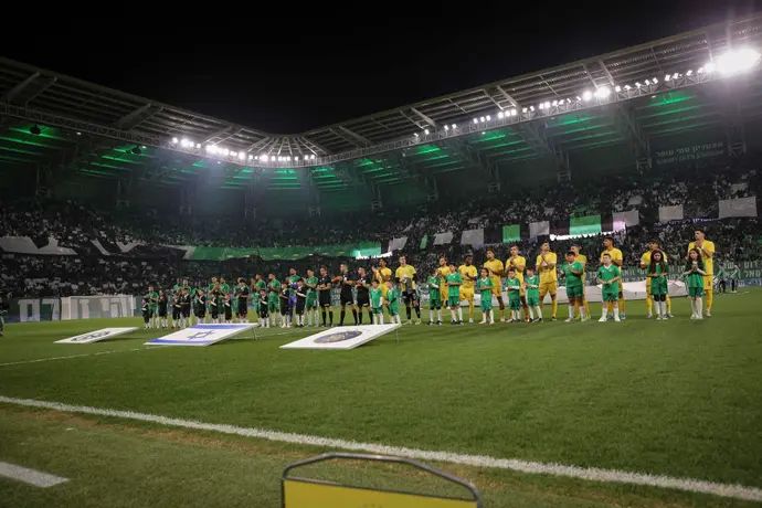 תפאורה אוהדי מכבי חיפה