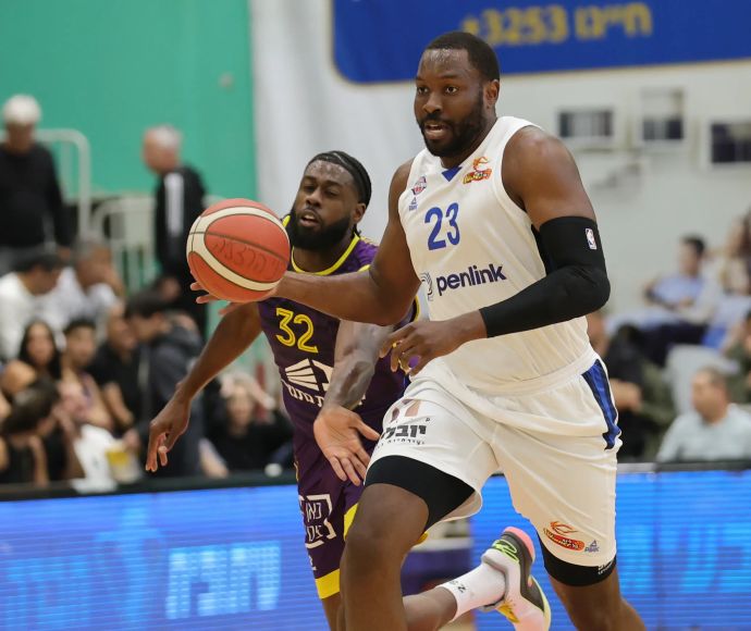 צ'ינאנו אונואקו, שחקן בני הרצליה