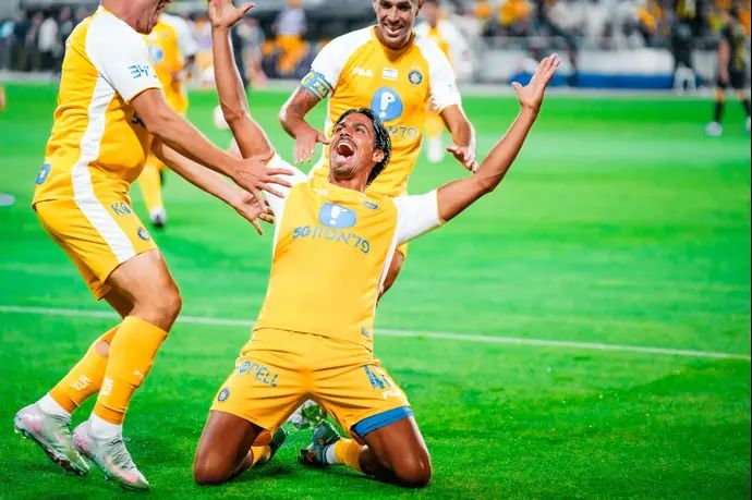 שחקן מכבי תל אביב, דור פרץ