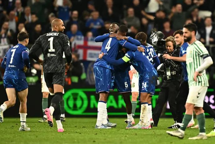 בנואה בדיאשיל, שחקן צ'לסי