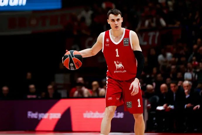 שחקן מילאנו ננאד דימיטרייביץ'