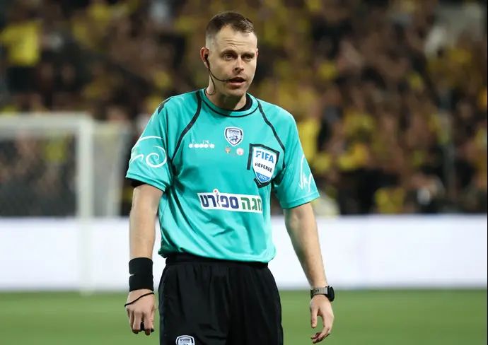 יגאל פריד, שופט כדורגל