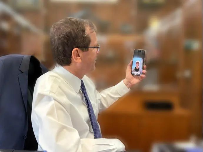 נשיא המדינה חיים הרצוג שוחח עם גיא ששון לאחר זכייתו ברולאן גארוס