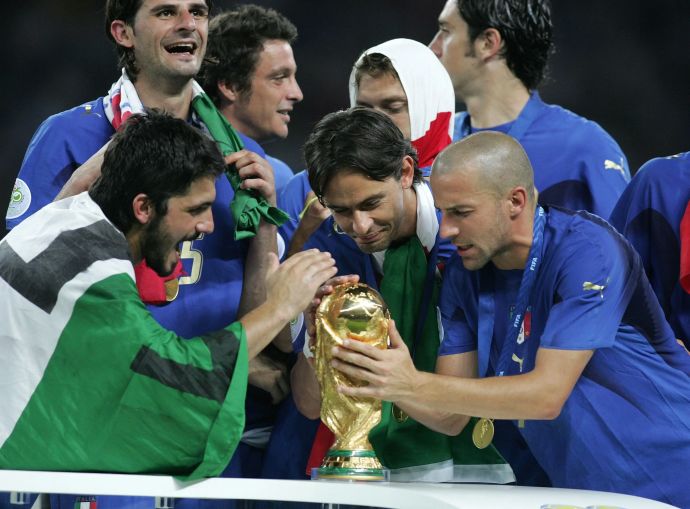 אלסנדרו דל פיירו, פיליפו אינזאגי, ג'נארו גאטוזו במדי נבחרת איטליה עם הגביע העולמי 2006