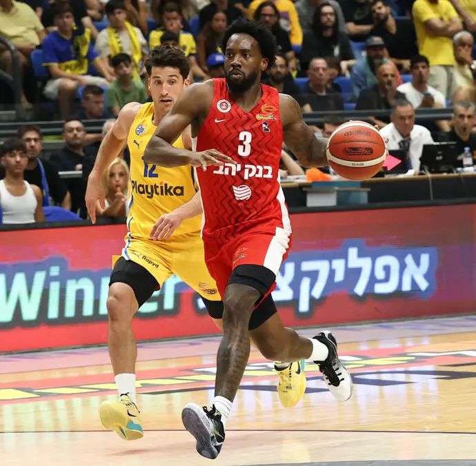 קאדין קרינגטון, הפועל ירושלים לצד ג'ון דיברתולומאו, מכבי תל אביב