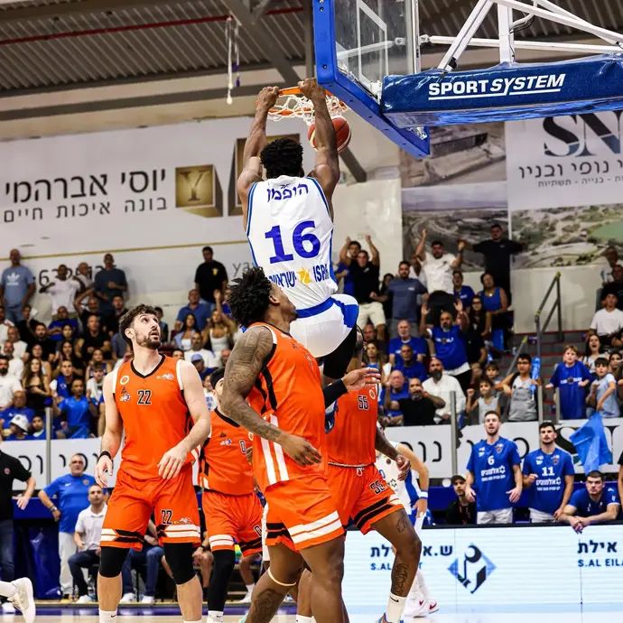 ברנדון הופמן שחקן עירוני אילת מטביע