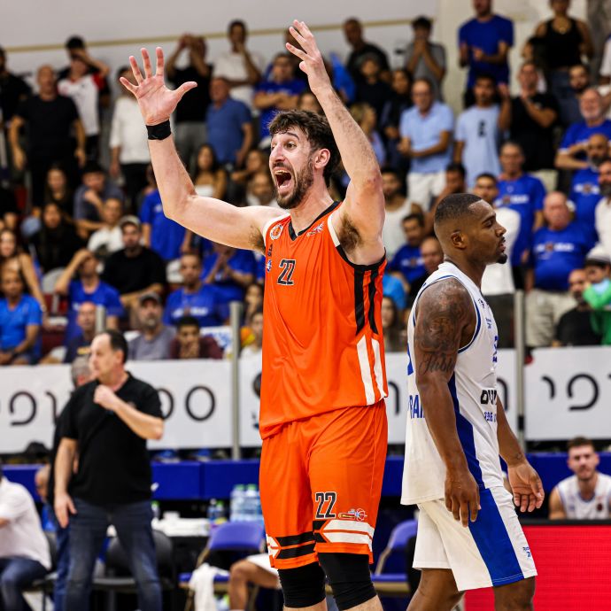 ג'וש פרוינד שחקן מכבי ראשון לציון