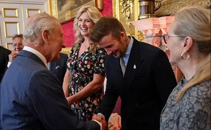 דייויד בקהאם מקבל תואר אבירות