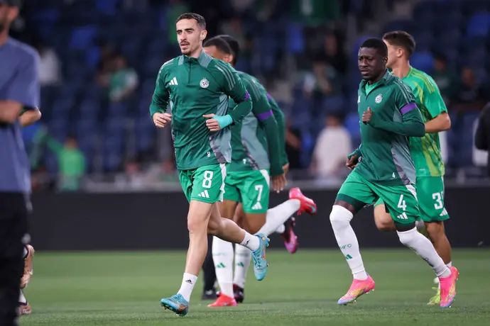 דולב חזיזה לצד עלי מוחמד, מכבי חיפה