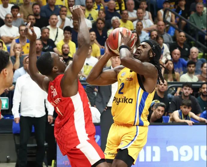 ג'ימי קלארק, מכבי תל אביב לצד ג'ארד הארפר, הפועל ירושלים