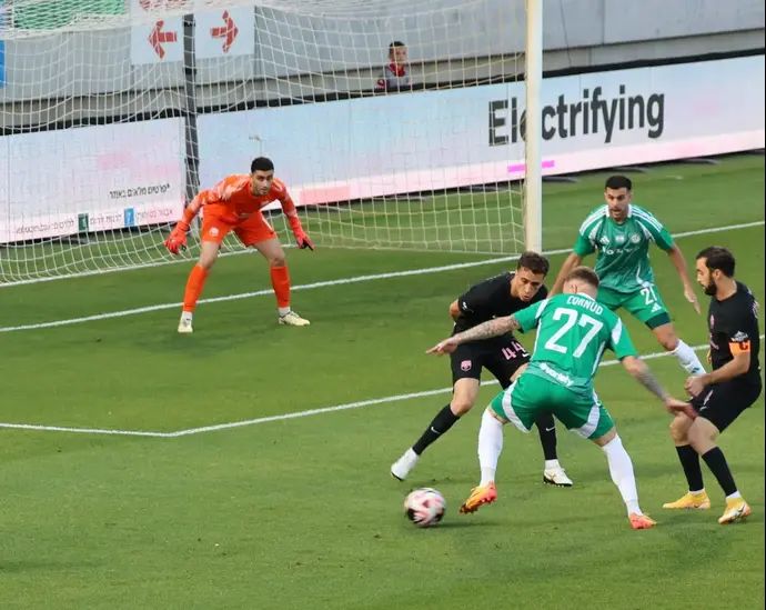 פייר קורנו מכבי חיפה נגד סבאח