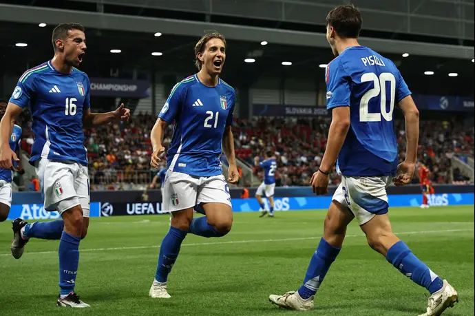 ניקולו פיזילי, שחקן נבחרת איטליה הצעירה