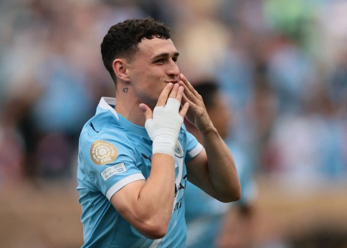 פיל פודן שחקן מנצ'סטר סיטי חוגג שער