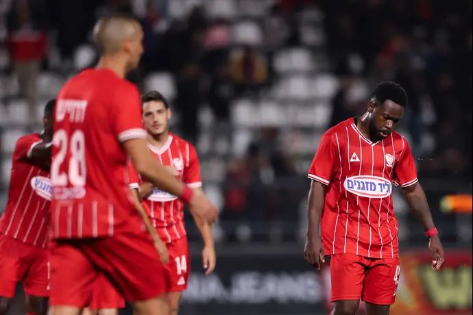 ז'אנדו פוקס, בני סכנין