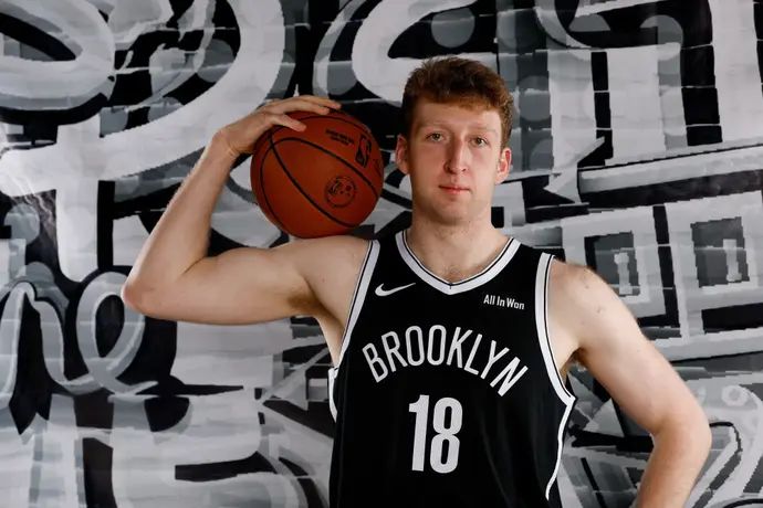 שחקן ברוקלין נטס דני וולף