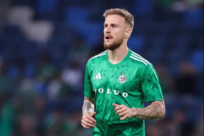 פייר קורנו שחקן מכבי חיפה בחימום