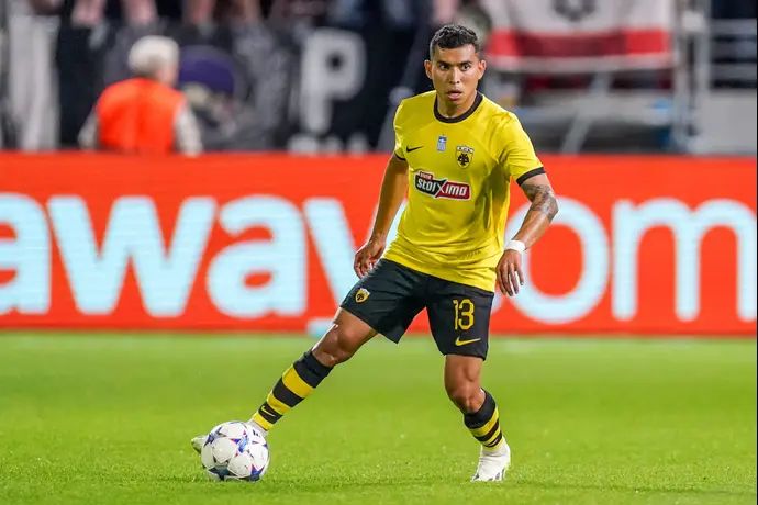 שחקן א.א.ק אתונה, אורבלין פינדה