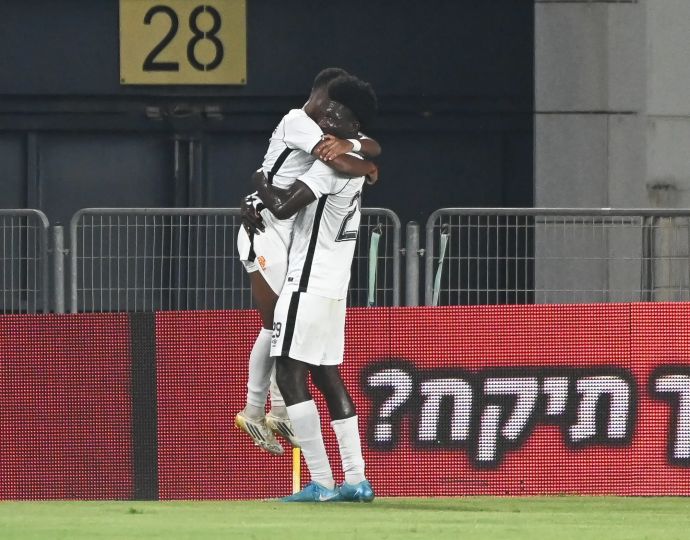 שחקן מ.ס. אשדוד עמנואל אג'יי