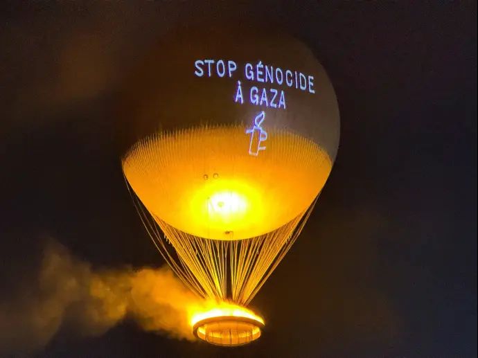 מחאה פרו פלסטינית על הבלון האולימפי, לציון שנה לאולימפיאדת פריז