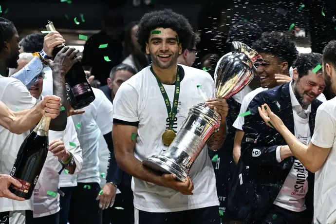 אנתוני לאמב במדי טרנטו