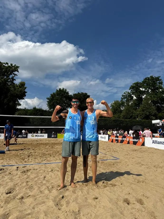 אילון אלעזר וקווין קוזמיצ'וב, כדורעף חופים