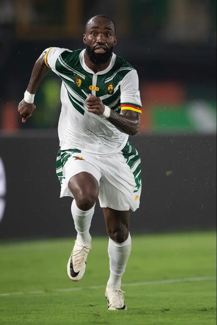 שחקן נבחרת קמרון מומי אנגמאלו