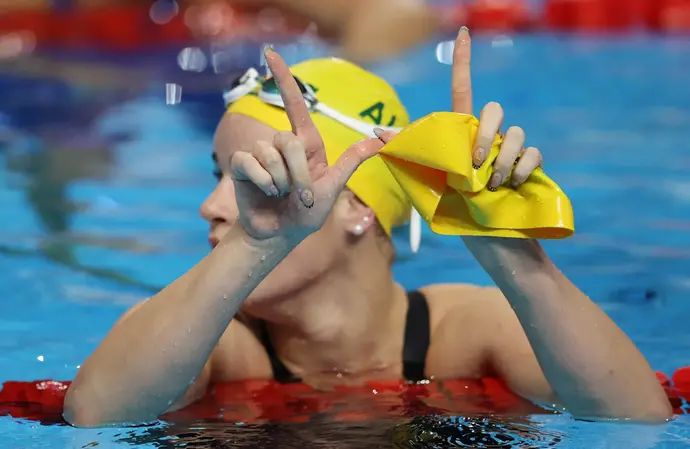 קיילי מקיואן שחיינית אוסטרלית