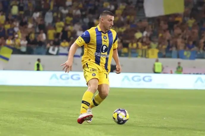 שחקן מכבי תל אביב, אושר דוידה