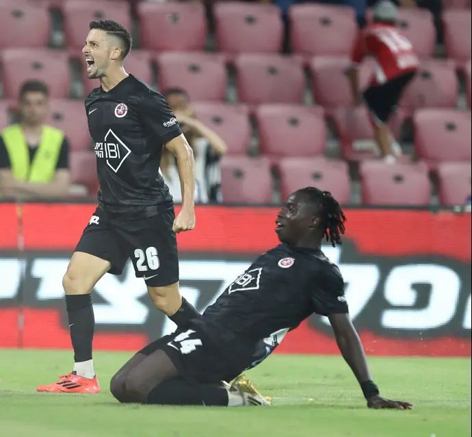 שחקני הפועל תל אביב, לירן רוטמן, דניאל דאפה