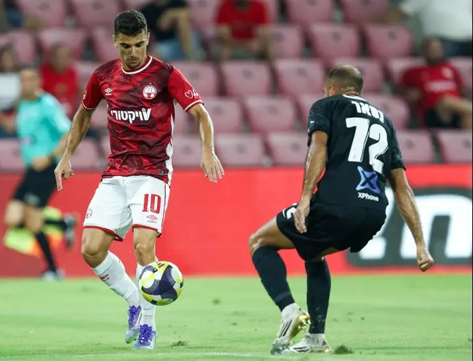 שחקן הפועל באר שבע, דן ביטון