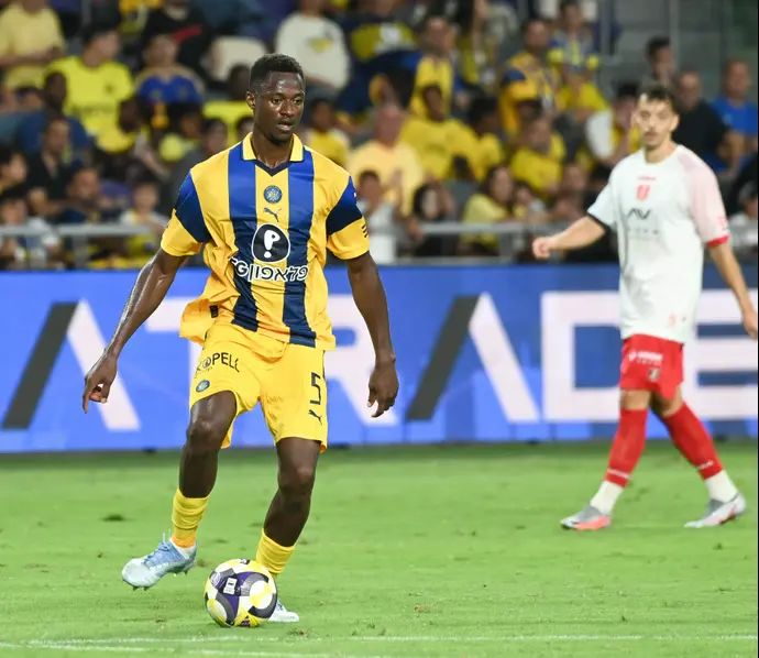 שחקן מכבי תל אביב מוחמד עלי קמארה