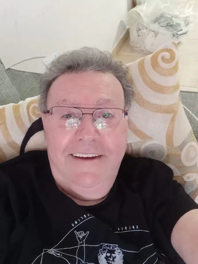 אלי בכר, כדורגלן עבר