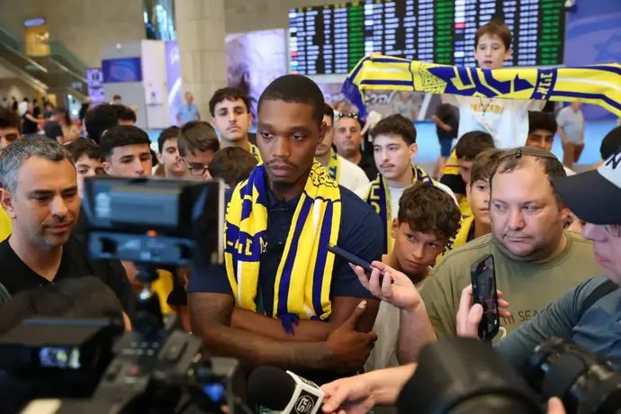 לוני ווקר שחקן מכבי תל אביב