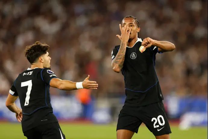 ז'ואאו פדרו, חלוץ צ'לסי