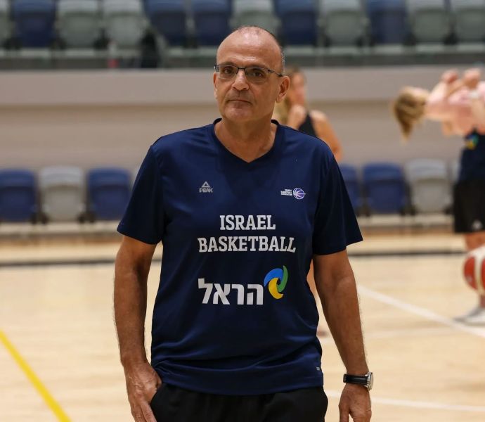 מאמן נבחרת ישראל אריאל בית הלחמי