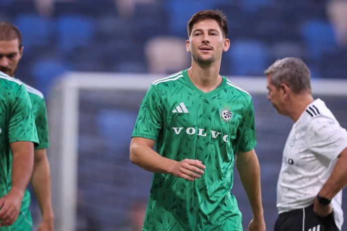 גוני נאור שחקן מכבי חיפה בחימום