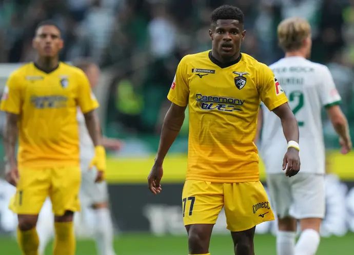 הליו וארלה במדי פורטימוננסה