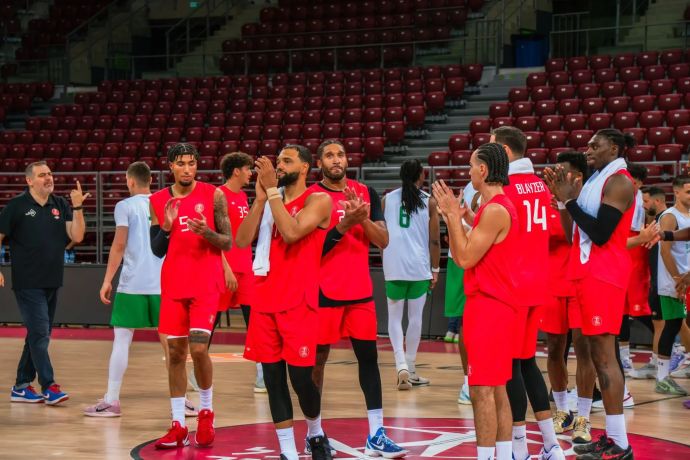 שחקני הפועל תל אביב