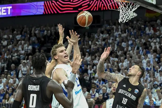 שחקן נבחרת פינלנד לאורי מרקאנן